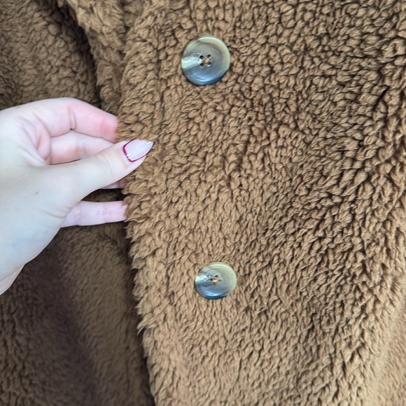 BNWOT Uniqlo Teddy Coat - Picture 5 of 6